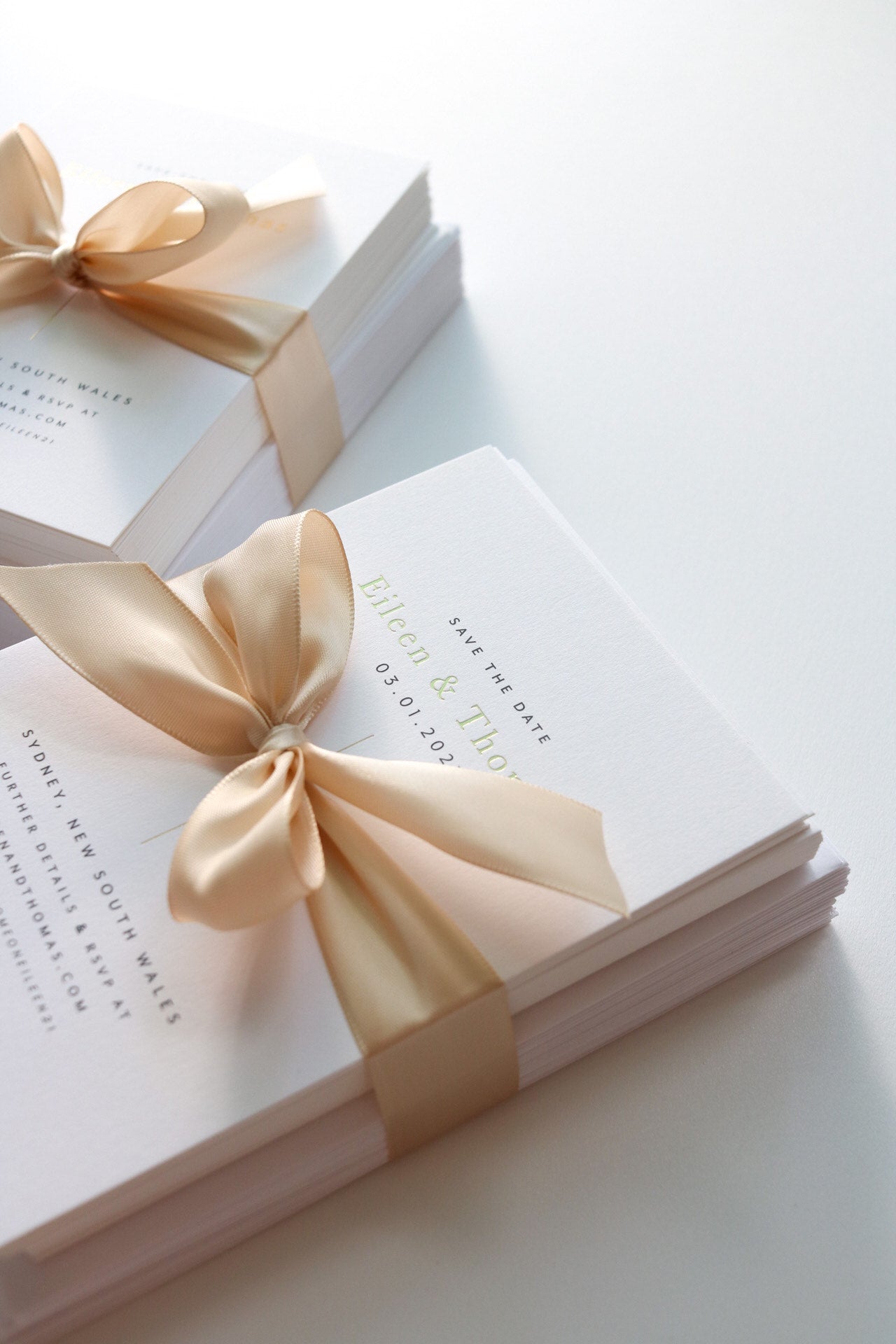 A MOMENT WITH LAURA ELIZABETH DESIGN - Everything you need to know about wedding invitations, including how to (politely) uninvite guests due to COVID restrictions