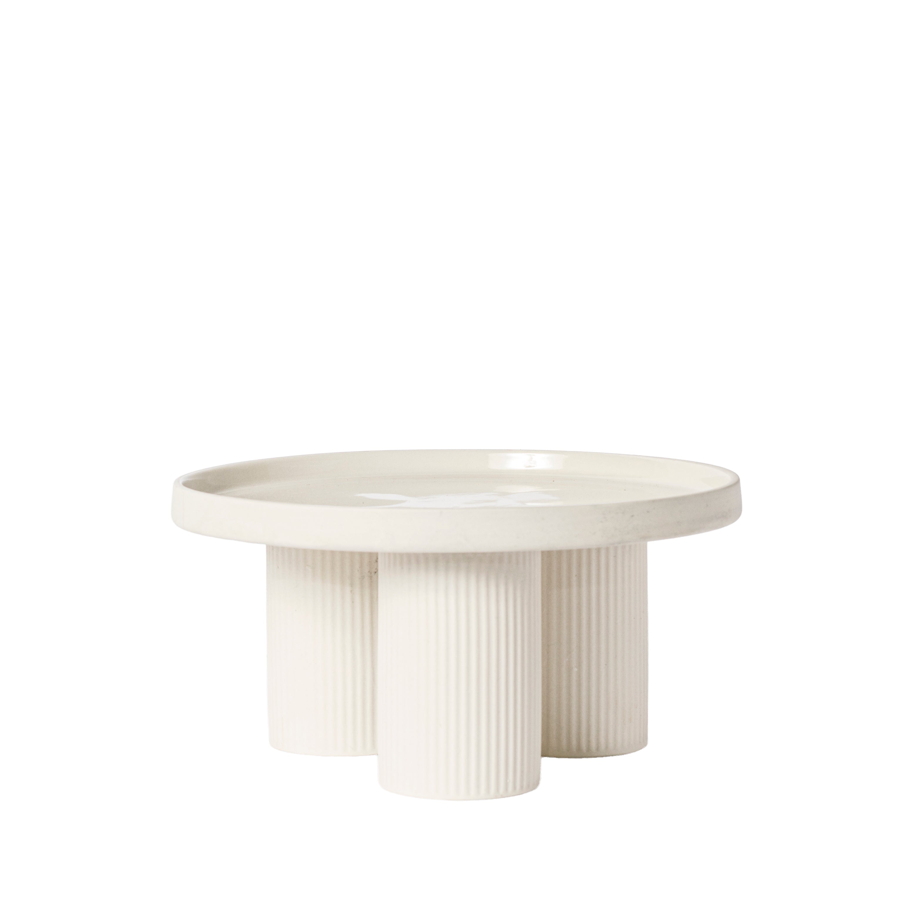 Ribbed Cake Stand for Hire | Gold Coast wedding & event hire